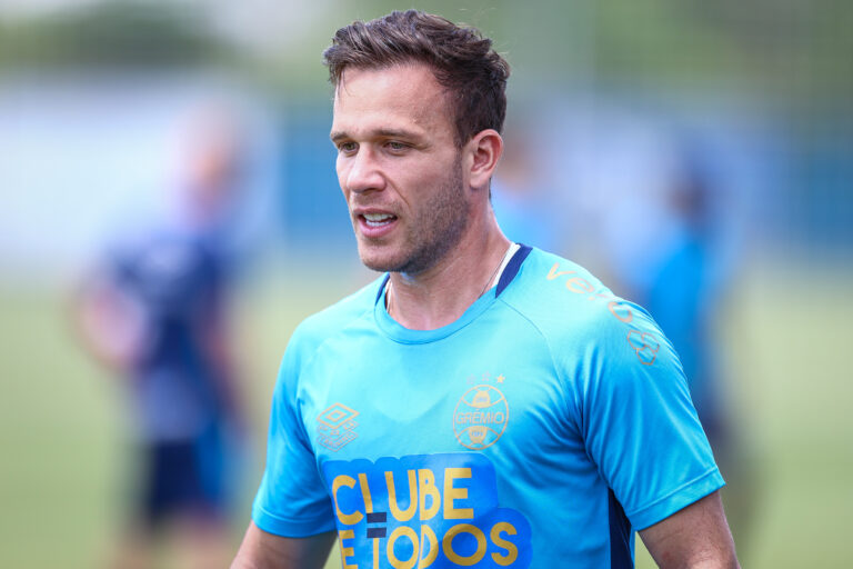 Grêmio terá que pagar valor astronômico para manter Arthur em Porto Alegre; veja 8 Grêmio